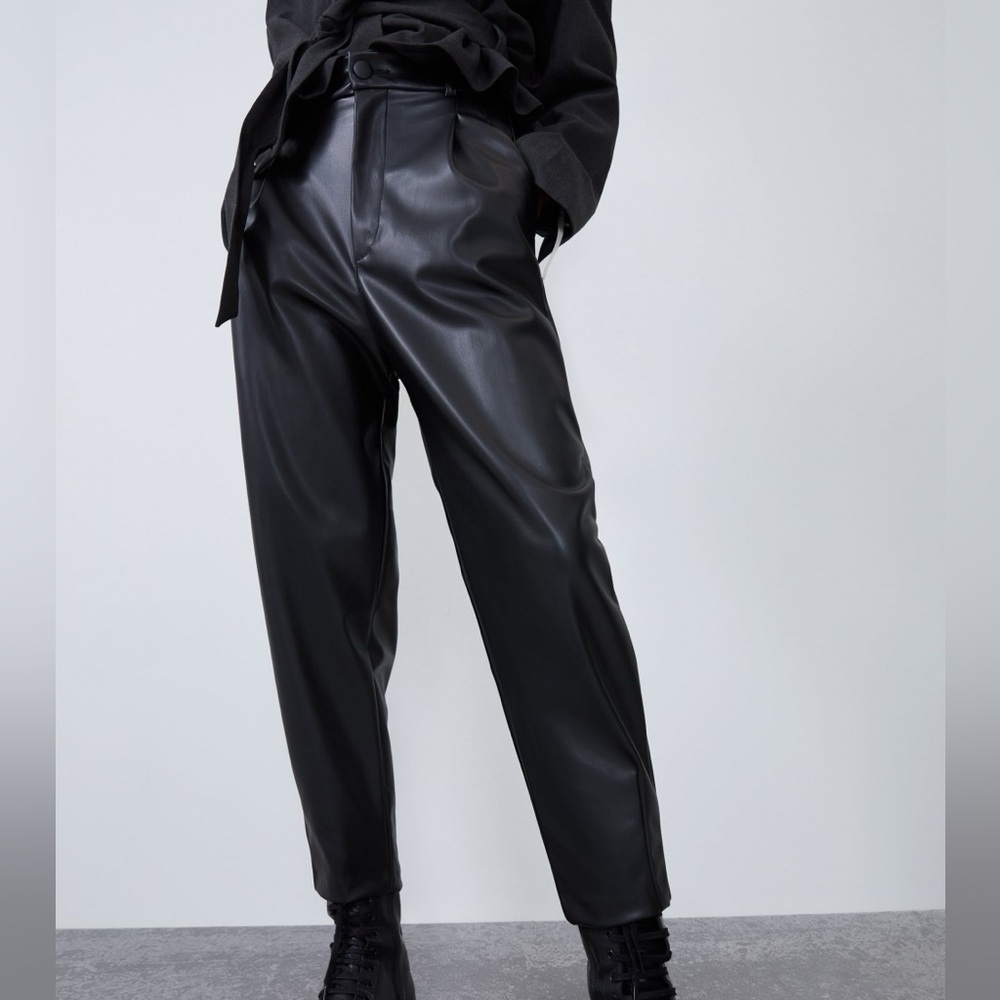 Zara high waisted pleated faux leather tapered leg pants size small